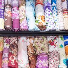 [SAB.EST.CENT] TEJIDO DE SÁBANA, 2.40M (94") DE ANCHO, 100% POLIÉSTER,72GR/M2, ESTAMPADO COLORES VARIOS.