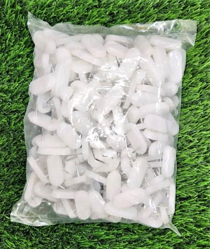 [PLASTIC.EXP-LINYIV-14] DESLIZADOR DE MUEBLES BLANCO DE 8 X 30MM  FIJADO CON DOBLE PUNTILLA